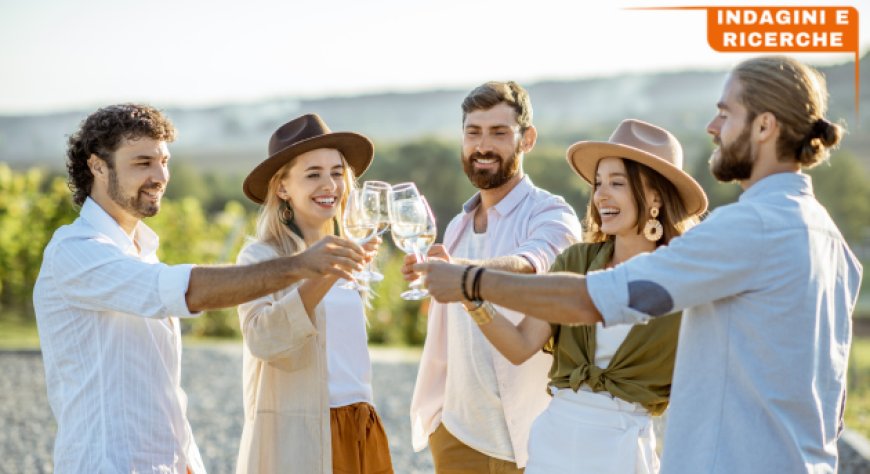 Enoturismo italiano: meno visitatori ma più qualità. L'indagine DNA Tasting