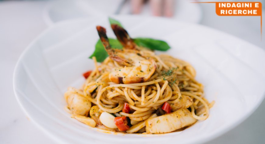 Spaghetti allo scoglio, il piatto cult dell'estate per un italiano su due