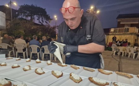 Pruna di Frati, il food pairing guida lo show cooking dello chef Filippo Cogliandro