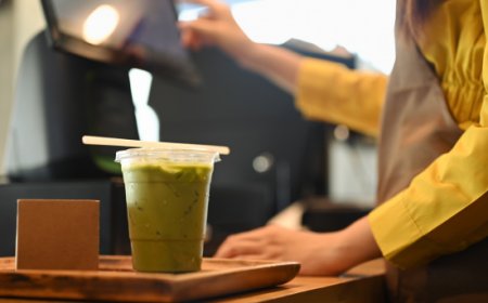 Matcha, quanto pesa davvero sul lavoro del bar