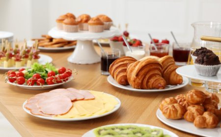 Colazione in hotel, quanto costa tenere il buffet pieno fino all’ultimo ospite?