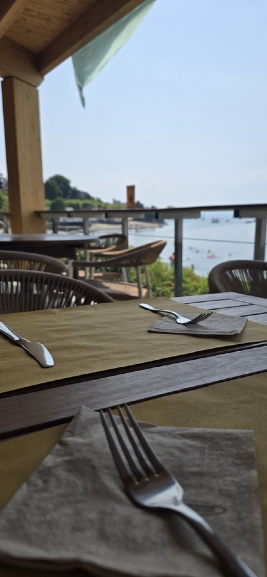 GUD Verbania: da chiosco estivo a locale sul lago pensato per lavorare tutto l’anno