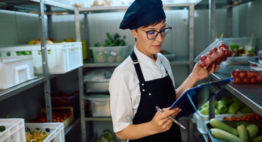 Preparazioni in cucina: etichette, date e conservazione senza errori