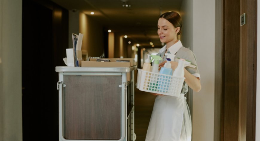 Pulizia della camera in hotel, il servizio quotidiano cambia valore