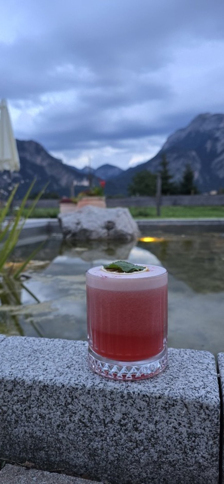 AlpenRausch, il cocktail bar ai piedi di Neuschwanstein: intervista ad Adly Hassan