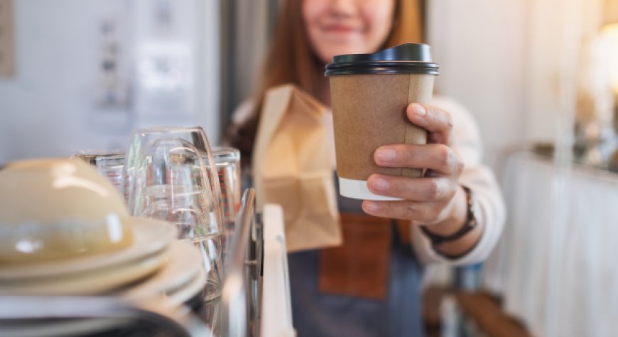 Usi packaging con il logo del tuo locale? Ecco cosa devi controllare subito