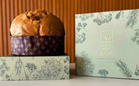 Chef Michele De Blasio firma un panettone al profumo di mare e limone