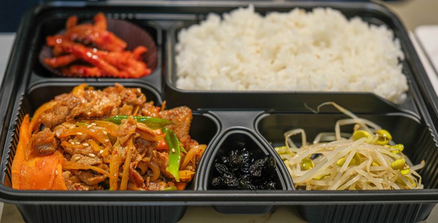 Dosirak apre a Firenze: street food coreano nel quartiere di San Lorenzo
