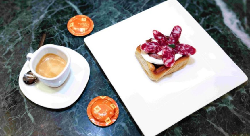 Nespresso porta Pumpkin Spice nel fuori casa e presenta il Pumpkin Nespresso Roll