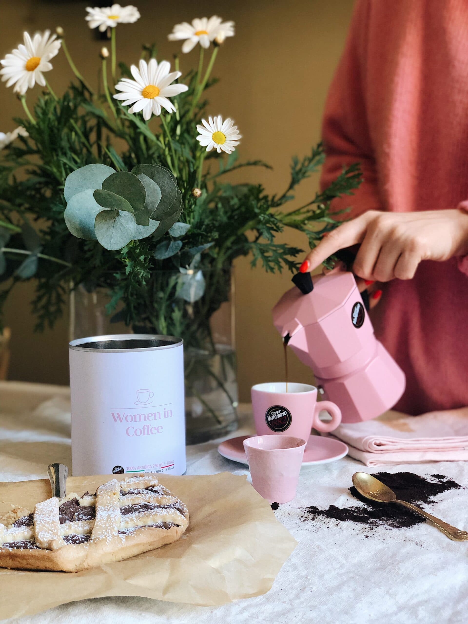 Caffè Vergnano sostiene il Telefono Rosa con la sua Pink Collection