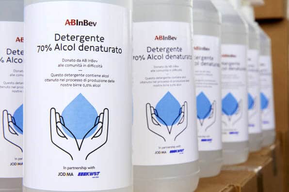 AB InBev diversifica la produzione per donare disinfettanti alla sanità italiana